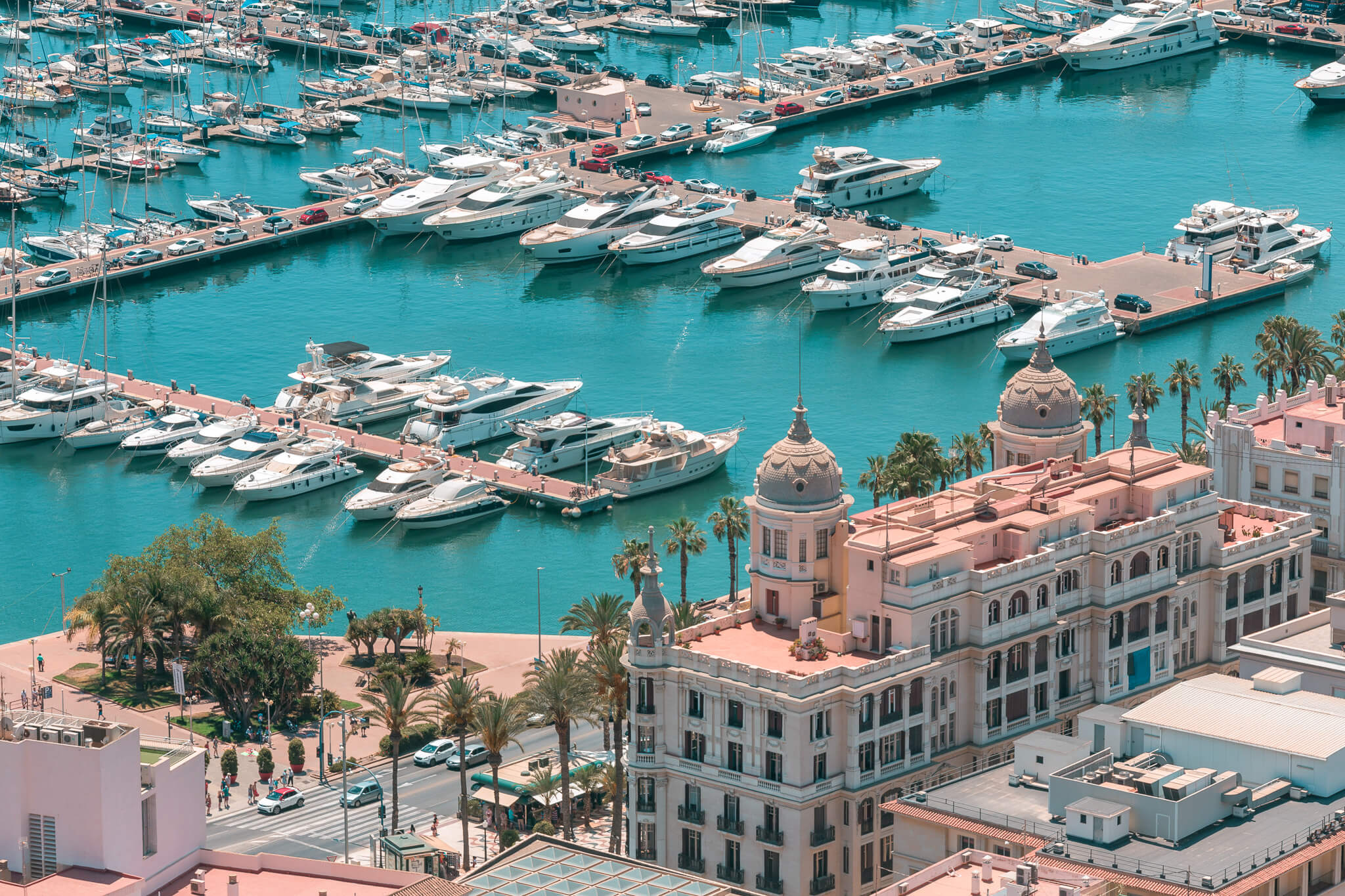 9 reasons to buy a luxury home on the Costa Blanca as soon as possible!